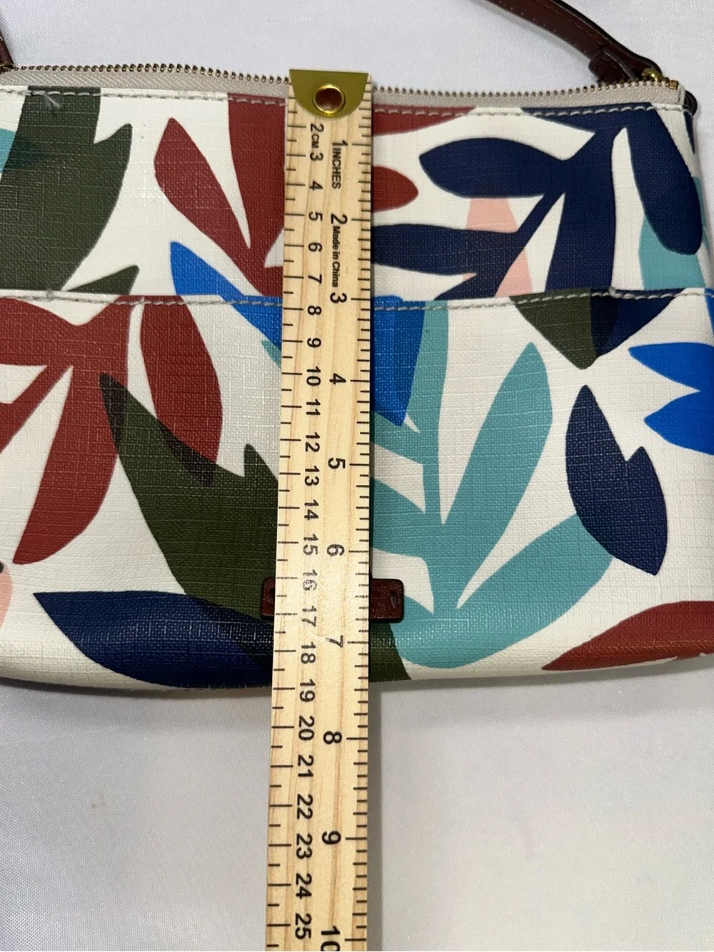 Fossil Fiona Crossbody Bag Abstract Leaf Floral Print Coated Canvas Purse